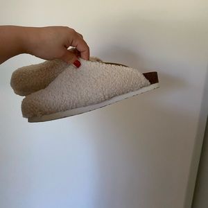 New women sherpa clogs -